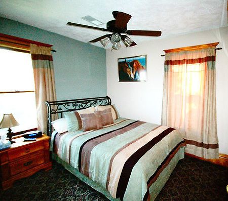 Hitching Horse Inn Pierre Εξωτερικό φωτογραφία
